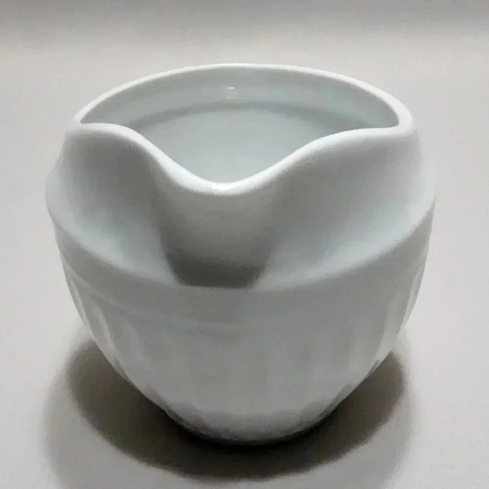 Coventry Fine Porcelain Creamer‎ Parthenon White Pattern